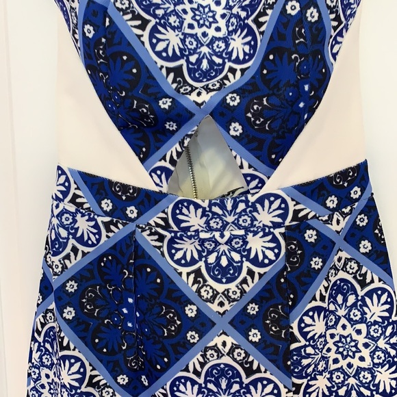 NWT Angel Biba Halter Dress w/ keyhole - Picture 2 of 6